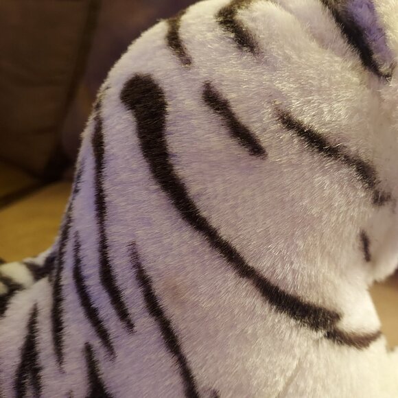Plush White Tiger Cub Bengal Shalom Toy Co 14" Jungle Realistic Stuffed Animal - Picture 8 of 16